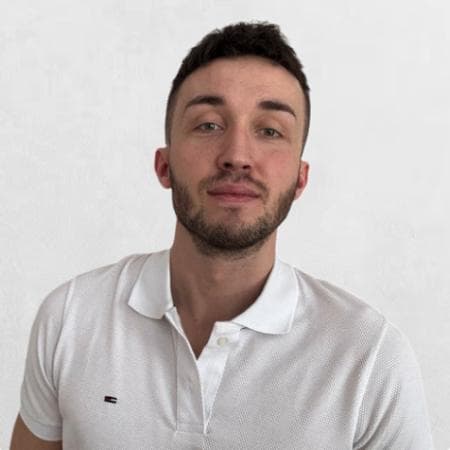 A portrait photo of Karol